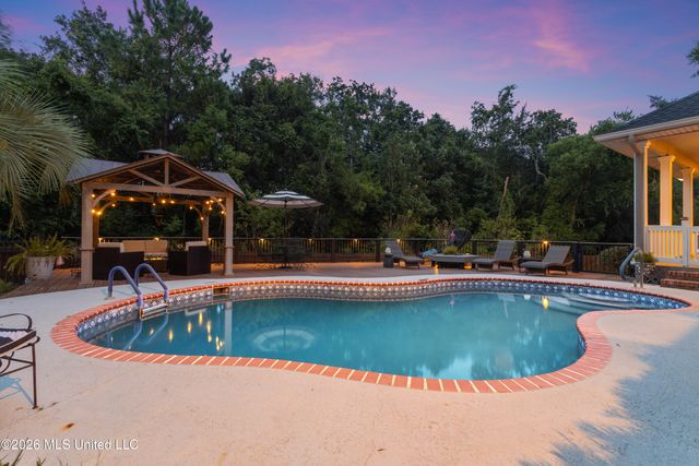 7820 Rushing Oaks Drive, Biloxi, MS 39532
