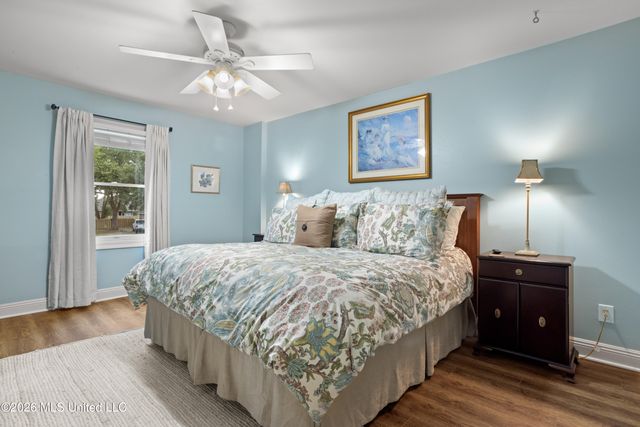 7820 Rushing Oaks Drive, Biloxi, MS 39532