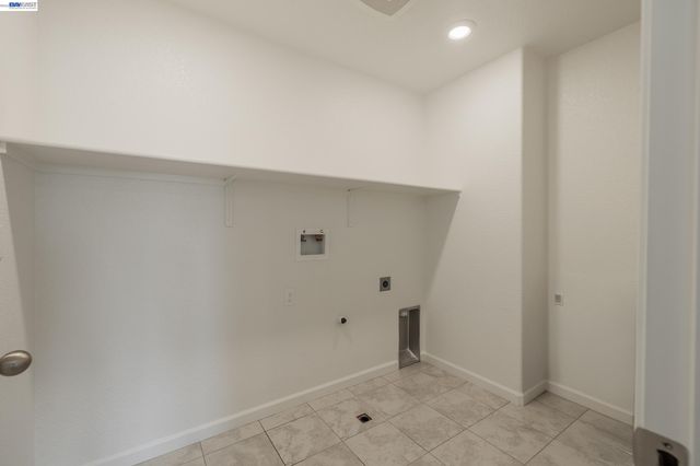 60 Molveno Dr, Stockton, CA 95209