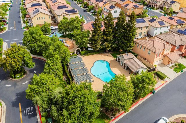 60 Molveno Dr, Stockton, CA 95209