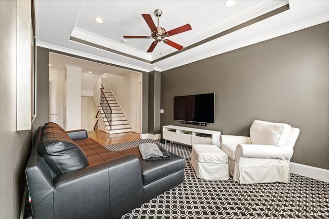 1622 E Rose Terrace Lane, Houston, TX 77055