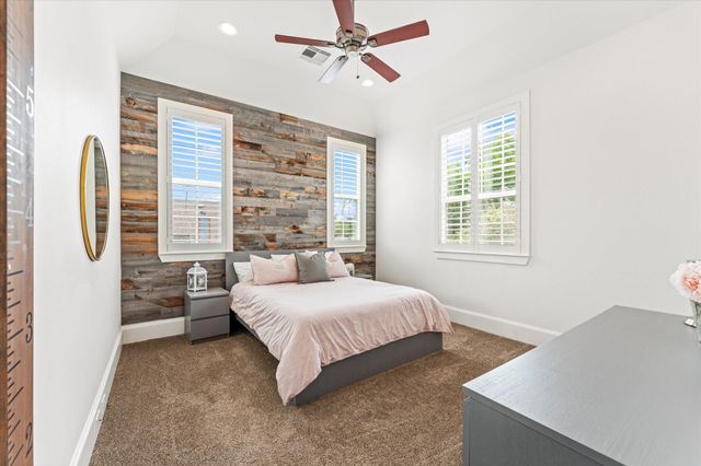 1622 E Rose Terrace Lane, Houston, TX 77055