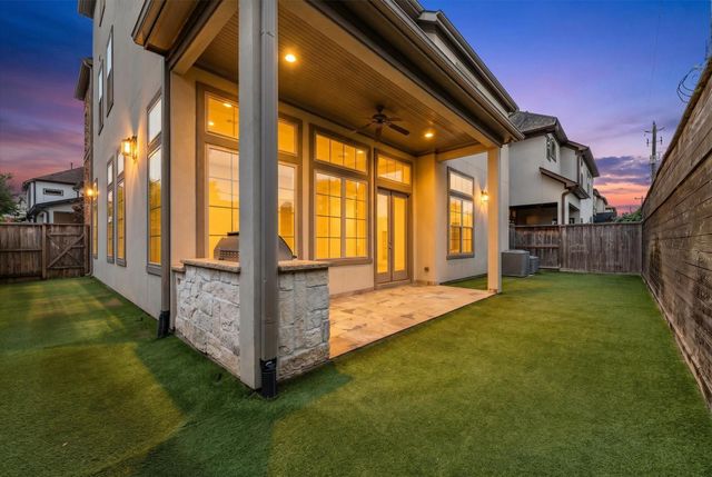 1622 E Rose Terrace Lane, Houston, TX 77055