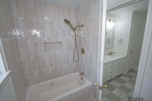 3910 Pine Park Dr, Baton Rouge, LA 70809