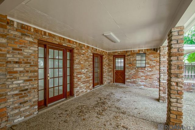 3910 Pine Park Dr, Baton Rouge, LA 70809