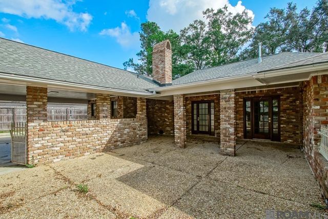 3910 Pine Park Dr, Baton Rouge, LA 70809