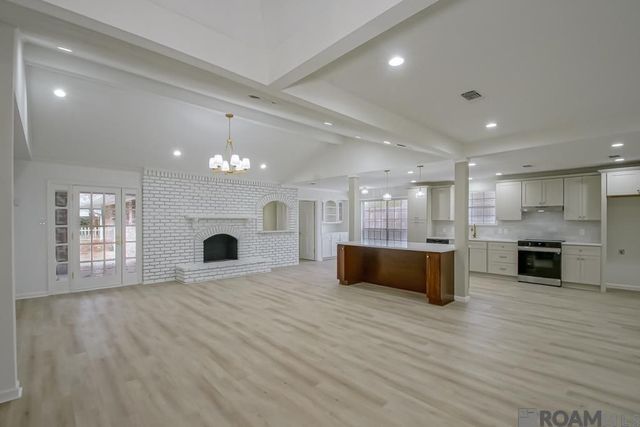 3910 Pine Park Dr, Baton Rouge, LA 70809