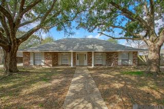 3910 Pine Park Dr, Baton Rouge, LA 70809