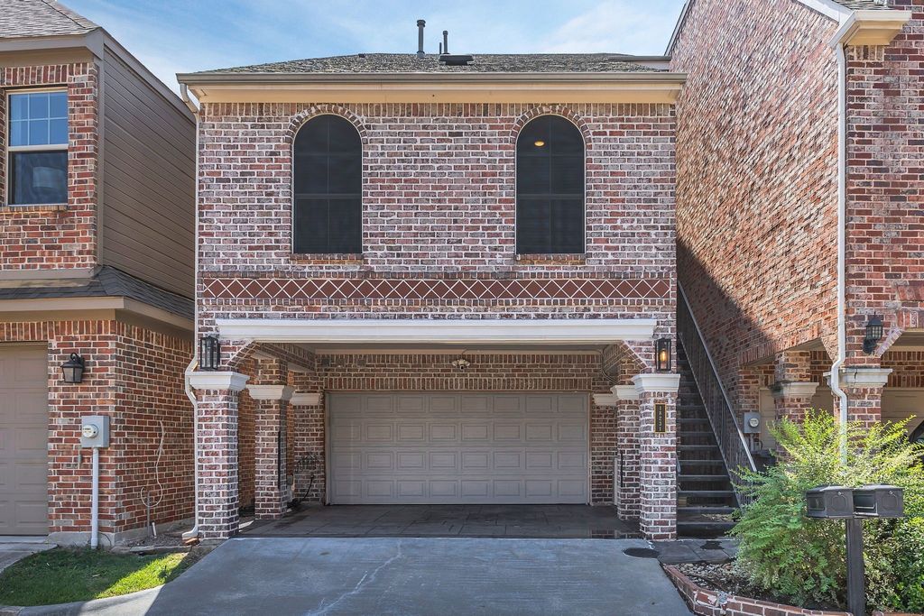 18231 Frankford Lakes Circle, Dallas, TX 75252