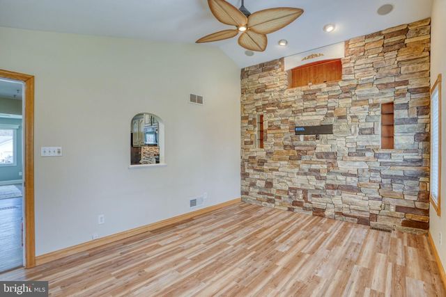 5 KINGS CT, Elkton, MD 21921