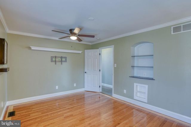 5 KINGS CT, Elkton, MD 21921
