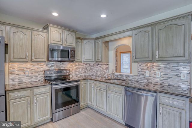 5 KINGS CT, Elkton, MD 21921