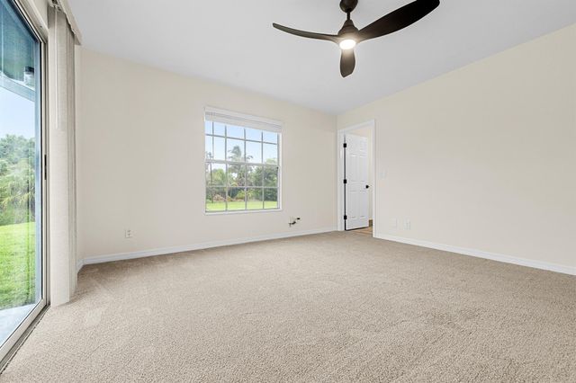 18682 49th Street N, Loxahatchee, FL 33470