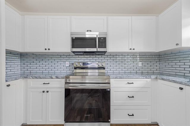 18682 49th Street N, Loxahatchee, FL 33470