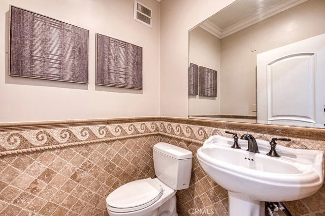 1520 N. El Camino Real 11, San Clemente, CA 92672