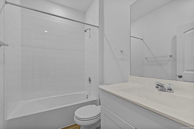 314 Boatman Cv, Seguin, TX 78155