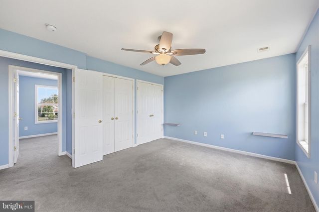 251 THAYERS GULL DR, Martinsburg, WV 25405