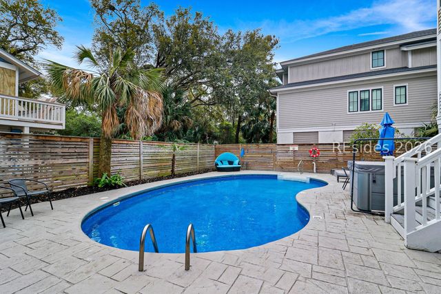 6 Quail St, Hilton Head Island, SC 29928