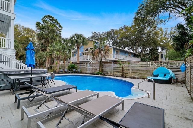 6 Quail St, Hilton Head Island, SC 29928