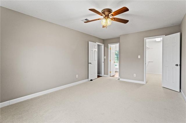 9248 Twilight Lane, Lenexa, KS 66219