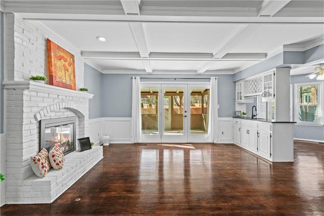 9248 Twilight Lane, Lenexa, KS 66219