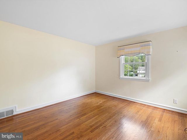 1808 SHIPLEY RD, Wilmington, DE 19803
