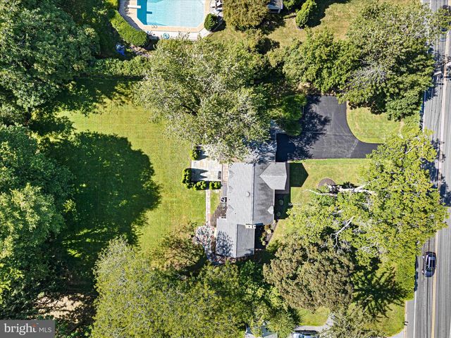 1808 SHIPLEY RD, Wilmington, DE 19803