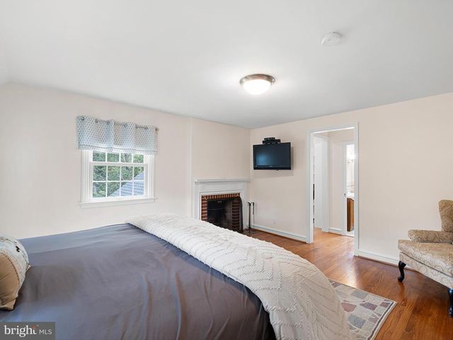 1808 SHIPLEY RD, Wilmington, DE 19803