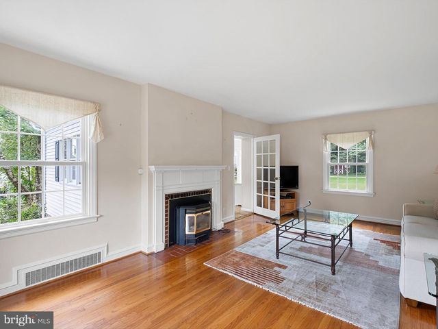 1808 SHIPLEY RD, Wilmington, DE 19803