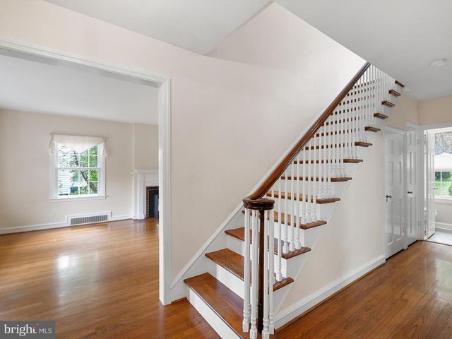 1808 SHIPLEY RD, Wilmington, DE 19803