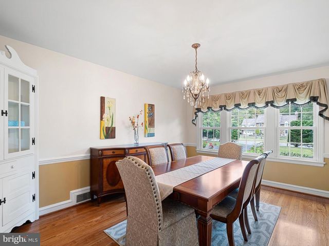 1808 SHIPLEY RD, Wilmington, DE 19803
