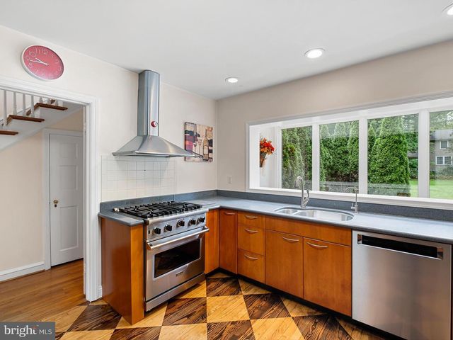 1808 SHIPLEY RD, Wilmington, DE 19803