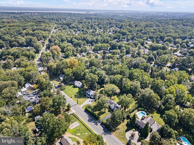 1808 SHIPLEY RD, Wilmington, DE 19803