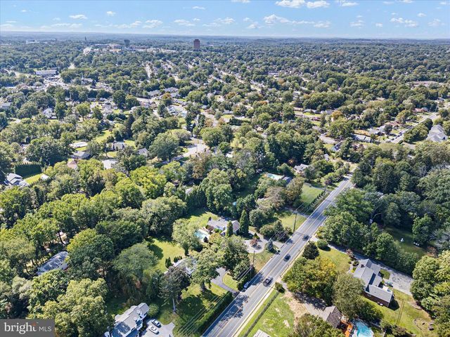 1808 SHIPLEY RD, Wilmington, DE 19803