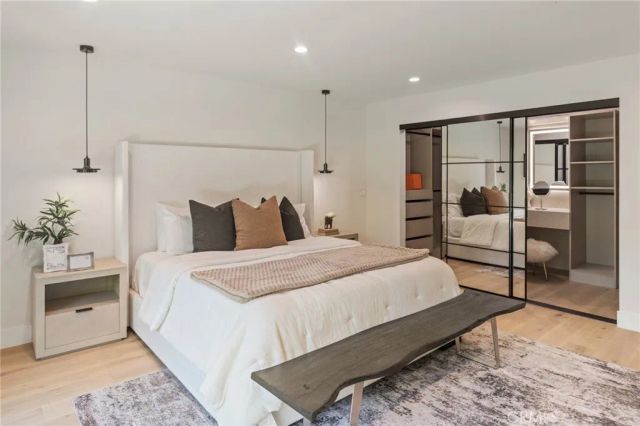 22850 Margarita, Woodland Hills, CA 91364