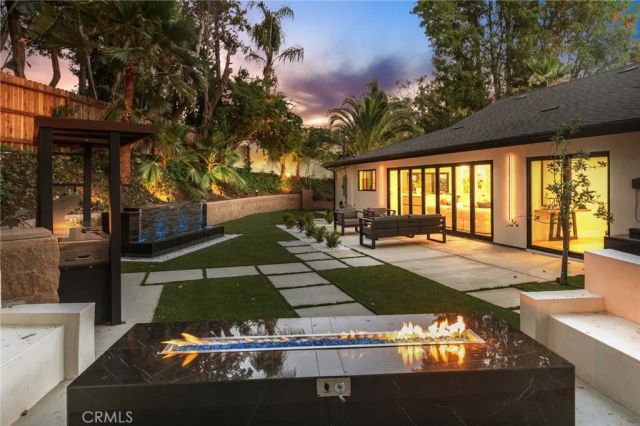 22850 Margarita, Woodland Hills, CA 91364