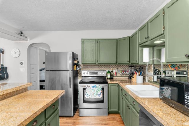 596 N 800 W, Provo, UT 84601