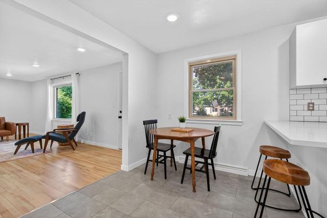 2206 N MCDONALD STREET, Appleton, WI 54911