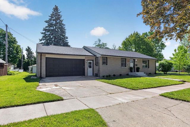 2206 N MCDONALD STREET, Appleton, WI 54911