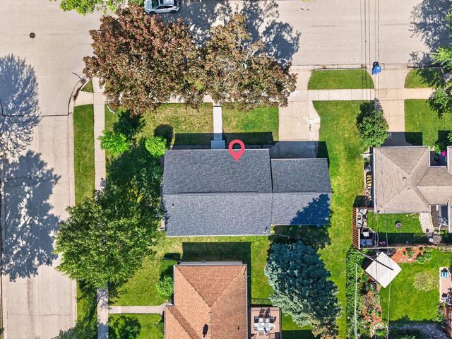 2206 N MCDONALD STREET, Appleton, WI 54911