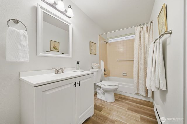 26814 Webb Circle NE, Kingston, WA 98346