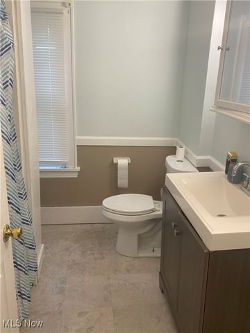 1100 Mercer Avenue, Akron, OH 44320