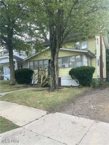 1100 Mercer Avenue, Akron, OH 44320
