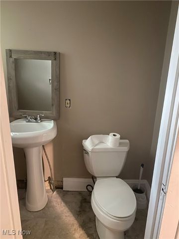 1100 Mercer Avenue, Akron, OH 44320