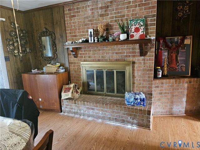 5200 County Dr, Disputanta, VA 23842