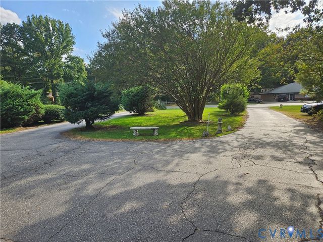5200 County Dr, Disputanta, VA 23842