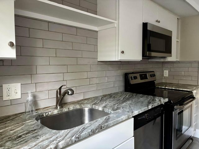 1008 Manor Lane, E, Columbus, OH 43221