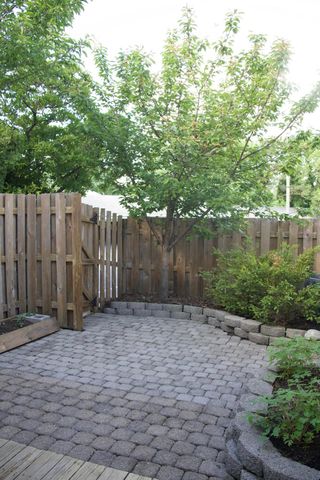 1008 Manor Lane, E, Columbus, OH 43221