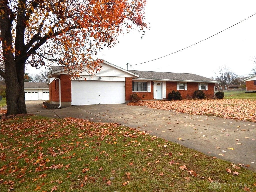 434 Charlotte Avenue, Lebanon, OH 45036