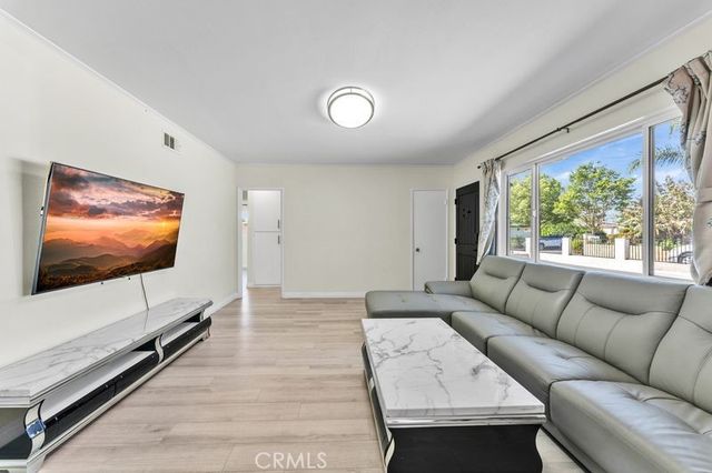 1681 E La Deney, Ontario, CA 91764